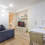 Apartament Cozy Loft - Via Emilia Est Centro Modena