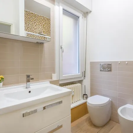 Cozy Loft - Via Emilia Est Centro *