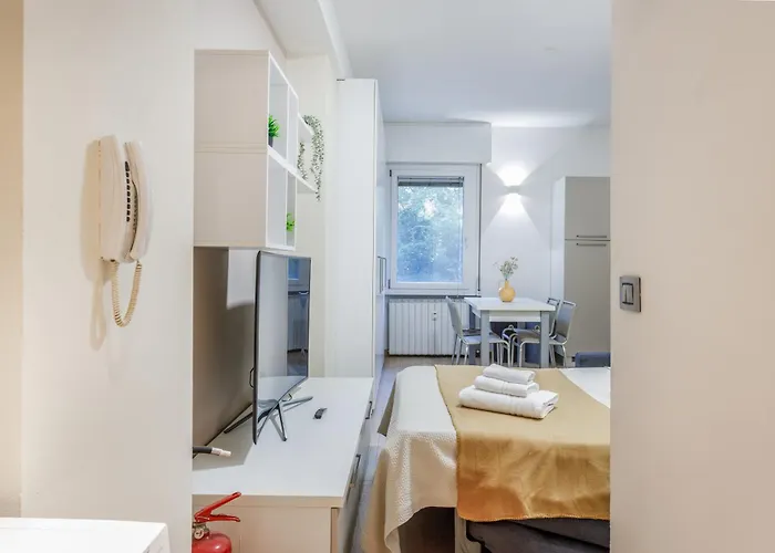 Cozy Loft - Via Emilia Est Centro * Modena